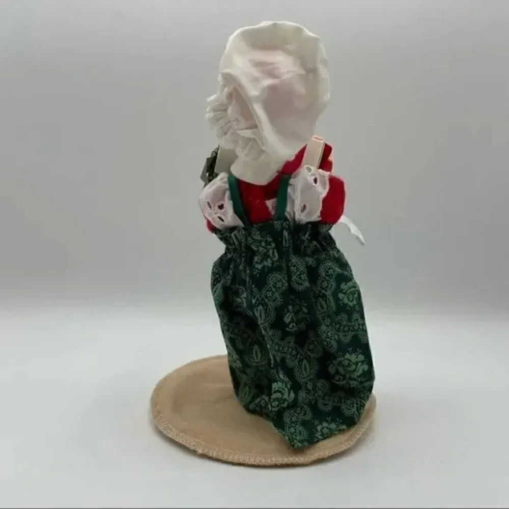 Vintage Annalee Mrs. Claus Holding Presents Christmas Holiday Figurine